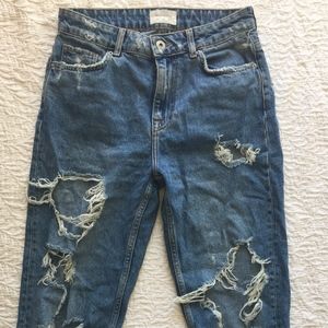 Bershka distressed demin boyfriend jeans